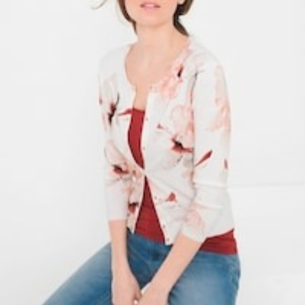 WHITE HOUSE BLACK MARKET FLORAL PRINT CARDIGAN